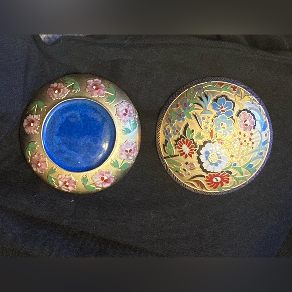 Beautifully Detailed Cloisonne Floral Lidded Trinket Bowl - Picture 5 of 7